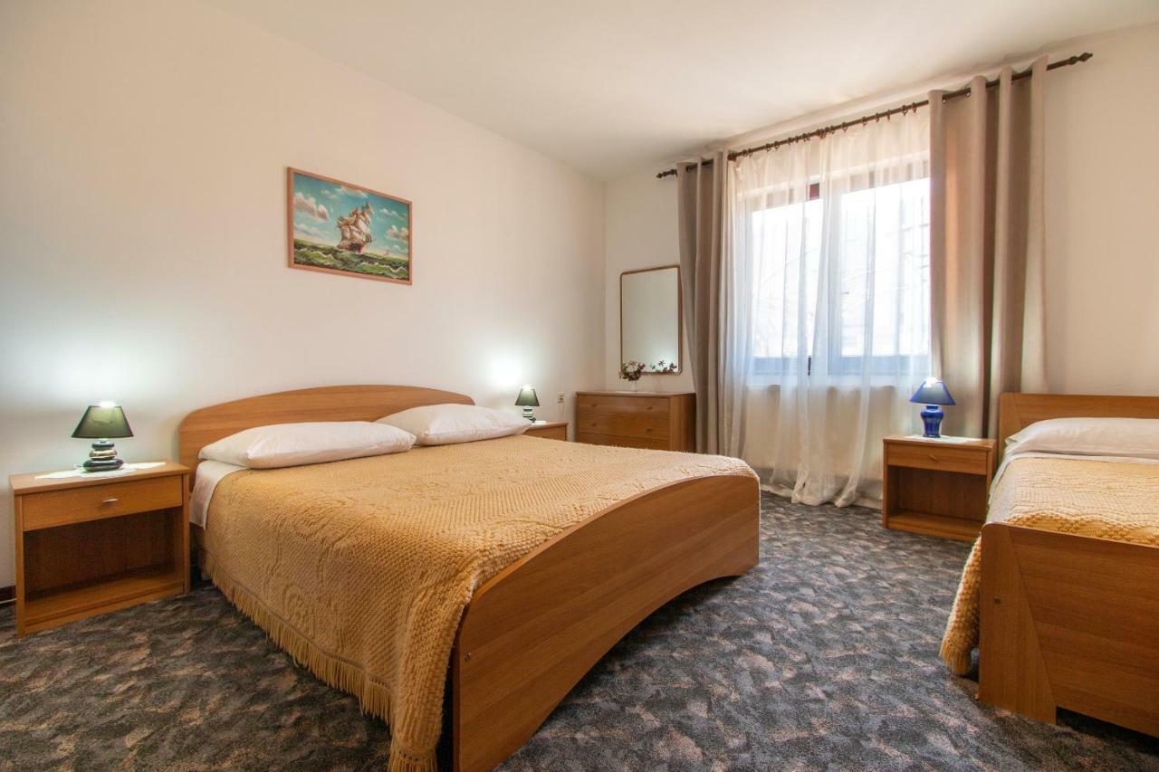 Irena's Place A1 Apartment *